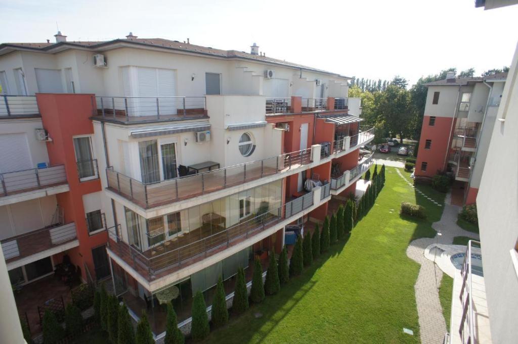 Goldenbeach Deluxe Apartment ชิโอฟก ภายนอก รูปภาพ
